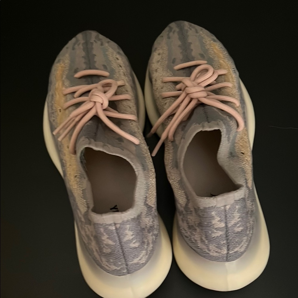 Yeezy size 11.